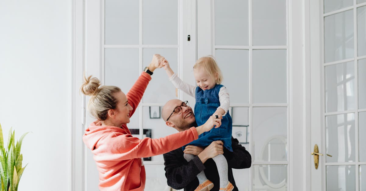 entdecken sie die schönen und herausfordernden aspekte des familienlebens. tipps und ratschläge für ein harmonisches zusammenleben, von der erziehung der kinder bis hin zu gemeinsamen aktivitäten für die ganze familie.